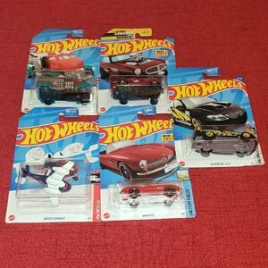 Assorted Die-Cast Cars Set